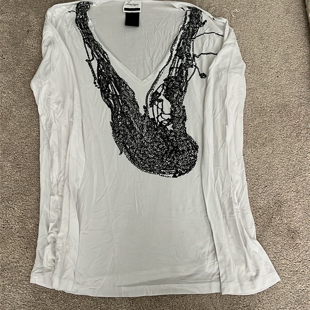 Under.ligne white with black decorative design long sleeve top